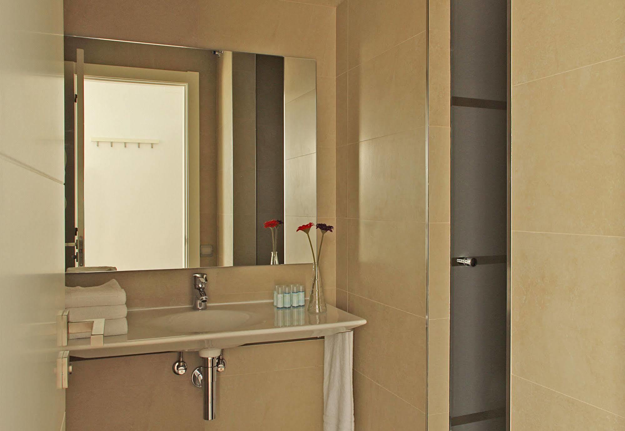 Mh Apartments Center Barcelona Ngoại thất bức ảnh